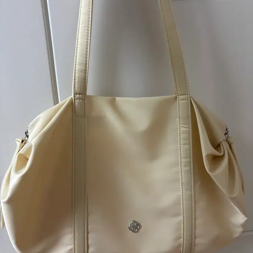 [BUNJANG] Heeri Ivory Shoulder Bag / 히어리 가방