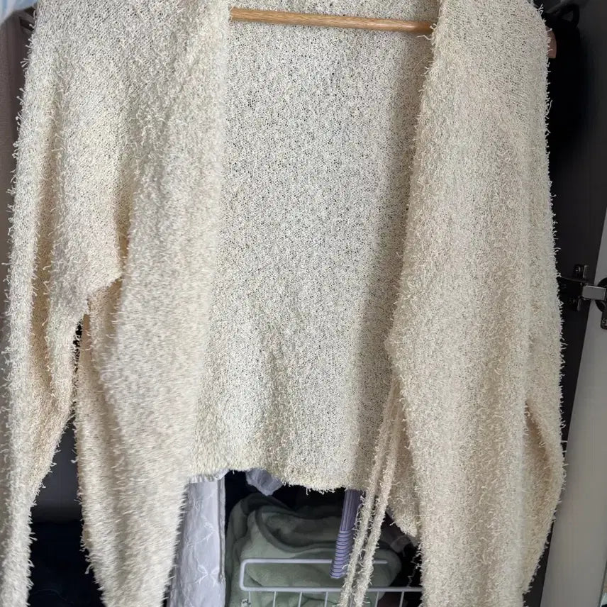 [BUNJANG] Minifo Lazy Ribbon Cable Knit Cardigan Ivory / 미니포에 레이지 리본 꽈배기 가디건 아이보리
