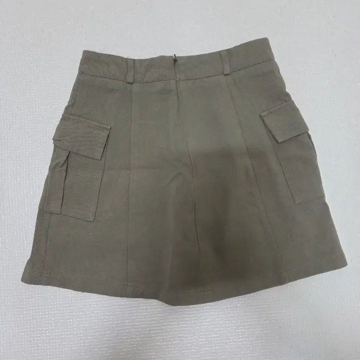 [BUNJANG] Ably Zigzag Khaki Cargo Mini Skirt / 에이블리 지그재그 카키 카고 미니스커트