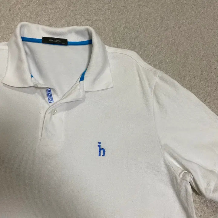 [SOLD OUT] 헤지스 흰색 반팔 카라티 100