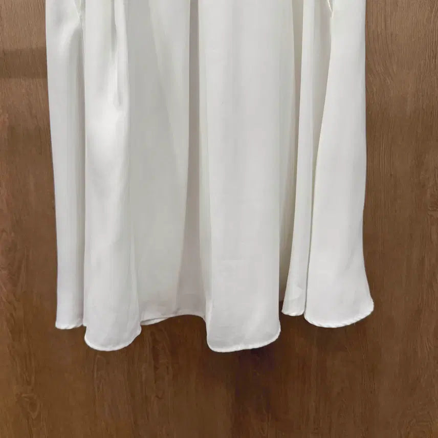 [BUNJANG] Beaker Flare Midi Skirt A-Line Daily Ivory / 비이커 플레어 미디 스커트 핀턱 디테일 A라인 데일리 아이보리