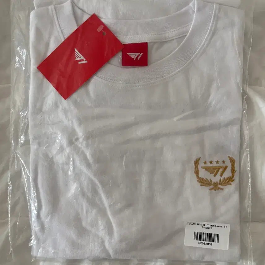 [BUNJANG] T1 2023 World Championship T-shirt White / T1 2023 월드챔피언십 우승 반팔티 화이트 새상품