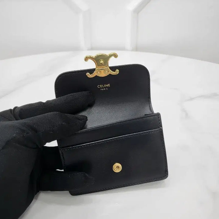 [BUNJANG] Celine Triomphe Flap Card Wallet / 셀리느 트리옹프 플랩 카드 지갑 10I583DPV
