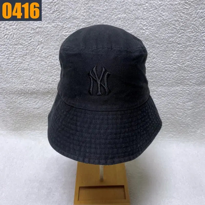 [BUNJANG] MLB All Black Bucket Hat / MLB 엠엘비 올블랙 벙거지 모자