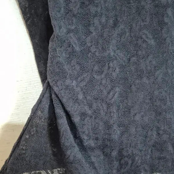 [BUNJANG] Reneybon Black Lace Ribbon Blouse / 레니본 블랙 레이스 리본 블라우스