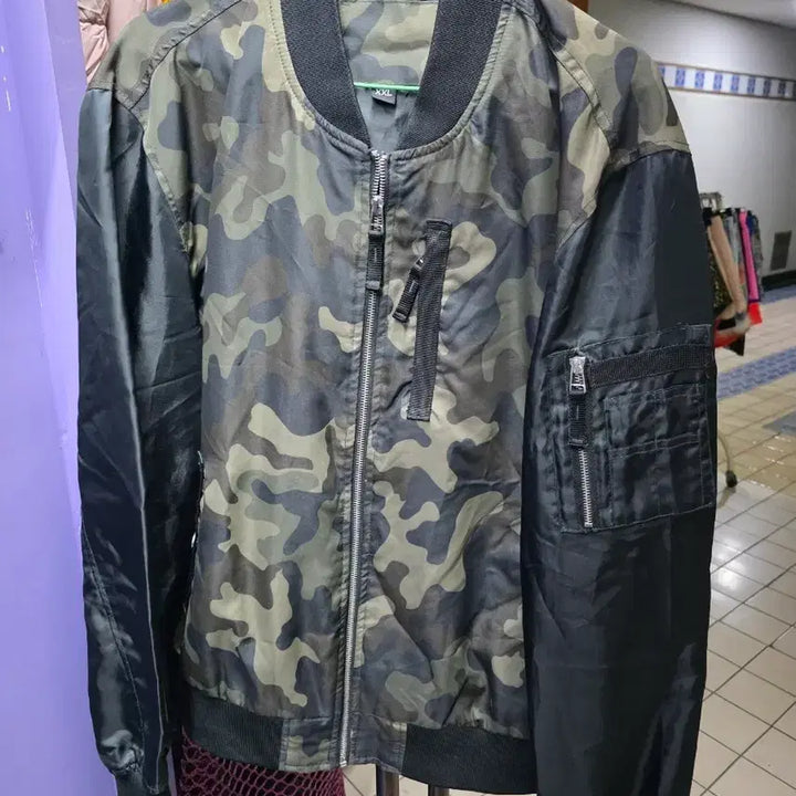 [BUNJANG] VinPalace Camo Black Bomber Jacket XXL / 카모 블랙 배색 봄버 자켓 XXL