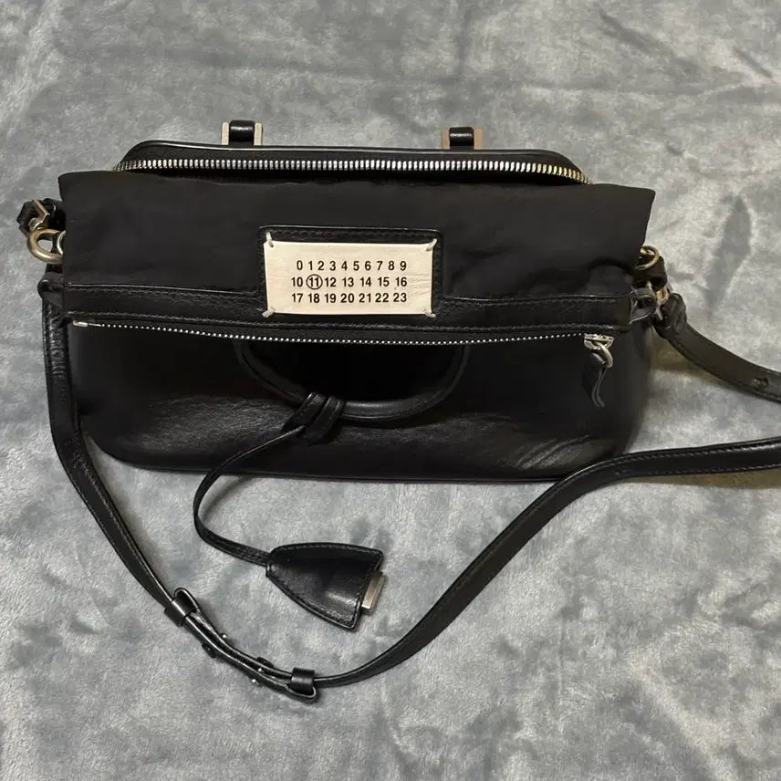 [BUNJANG] Maison Margiela 5AC Mini Black Tote Bag / 네고가능) [정품] 메종 마르지엘라 5AC 미니 블랙 토트백