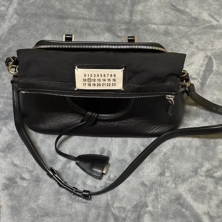 [BUNJANG] Maison Margiela 5AC Mini Black Tote Bag / 네고가능) [정품] 메종 마르지엘라 5AC 미니 블랙 토트백