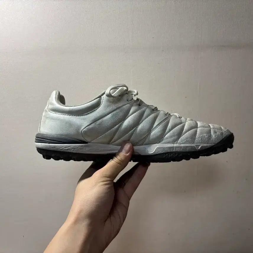 [SOLD OUT] [260] 아슬레타 A005 TF 풋살화