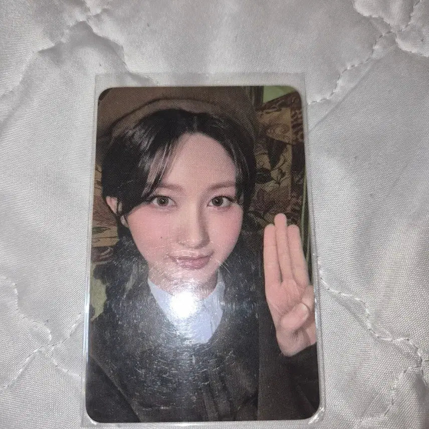 [BUNJANG] IVE Gaeul Fan-Con Photocard / 김가을 아이브 팬콘 포카 팔아요!