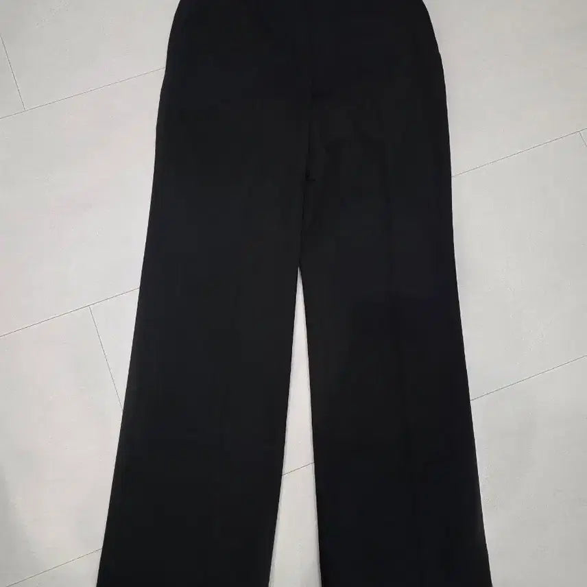 [SOLD OUT] 던스트 세미 와이드 슬랙스 블랙, 스몰