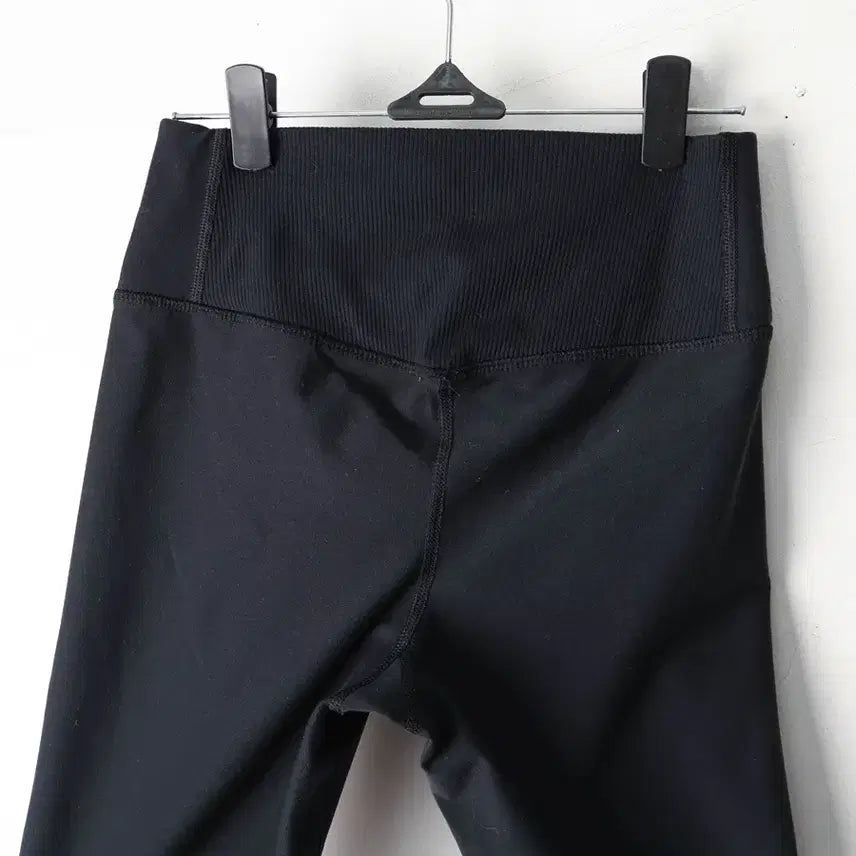 [BUNJANG] Nike Leggings (Size M) / 23/나이키 레깅스