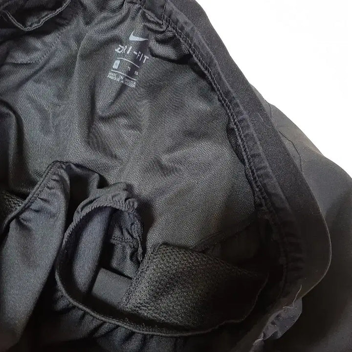 [SOLD OUT] 나이키 드라이핏 러닝 반바지 (XL)