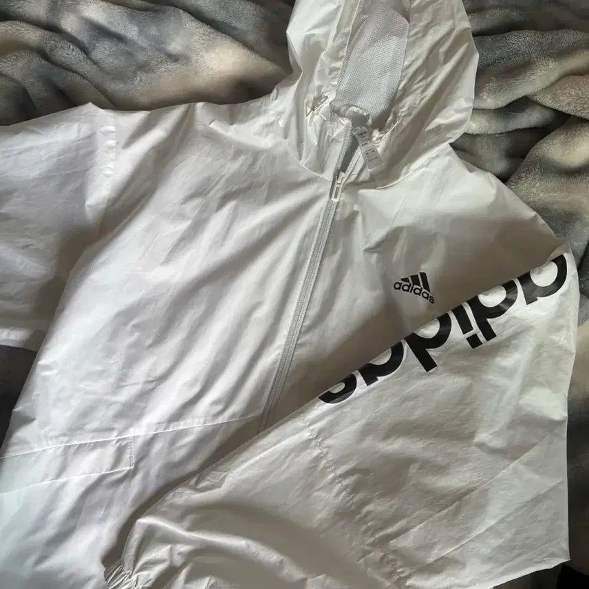 [SOLD OUT] 아디다스 바람막이 ( S )