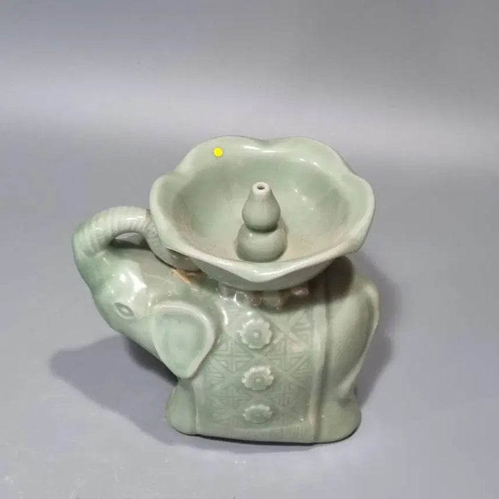 [BUNJANG] Yongcheon Kiln Celadon Elephant Incense Burner / 용천요 청자 코끼리 향꽂이