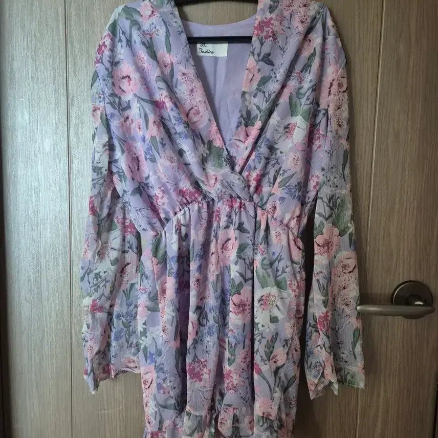 [BUNJANG] Lavender Floral Print Jumpsuit / 라벤더 플라워 점프수트