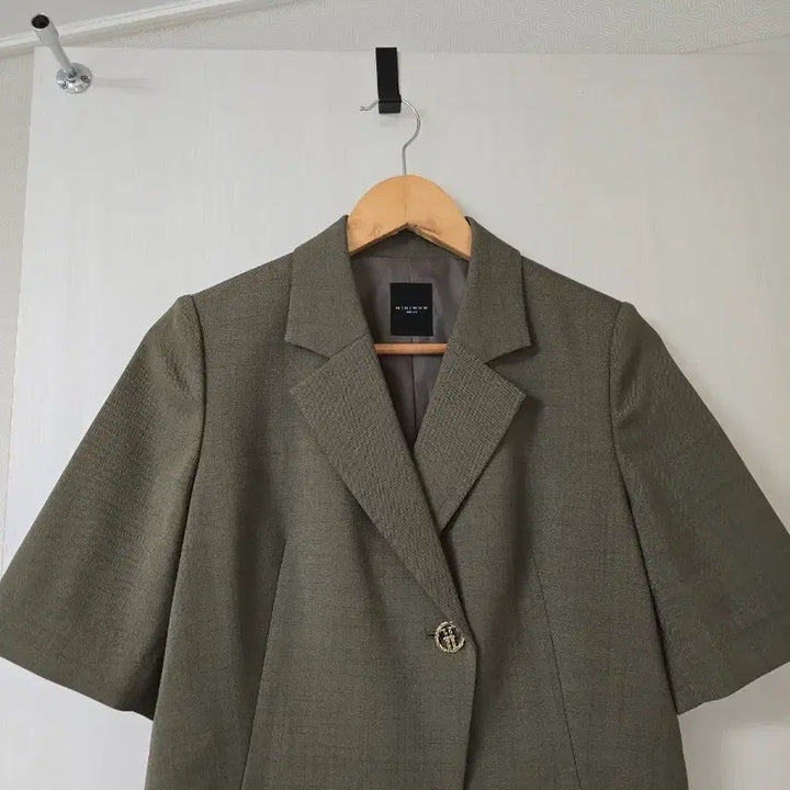[SOLD OUT] 새상품) 미니멈 고퀄 정장 반팔자켓