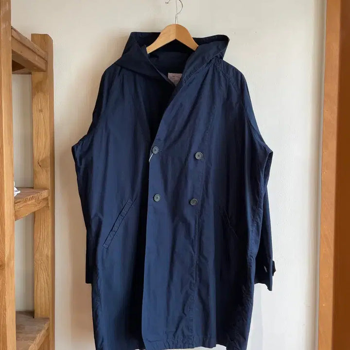 [SOLD OUT] 메뉴얼알파벳 완더러 코트