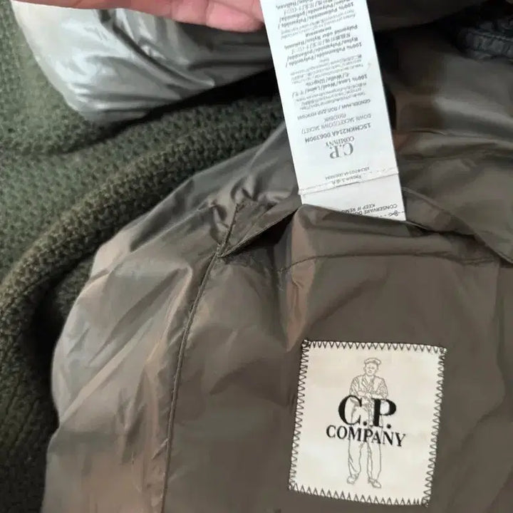 [BUNJANG] C.P. Company Goggle Knit Padded Jacket / C.P Company 씨피컴퍼니 고글 니트 패딩