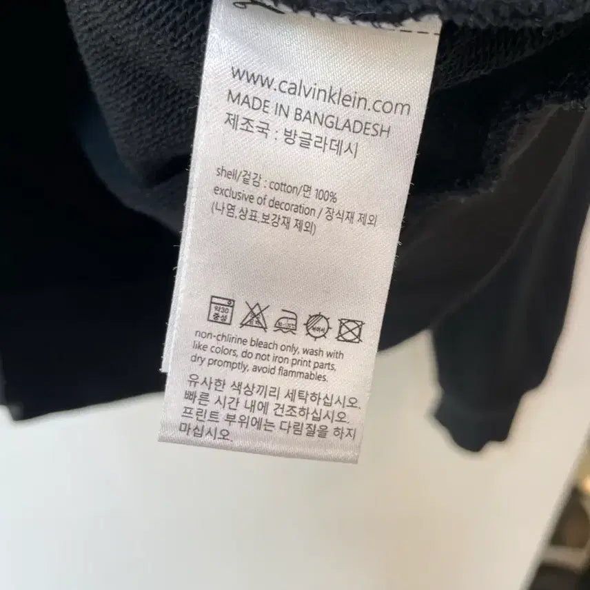 [SOLD OUT] 캘빈클라인 퍼포먼스 블랙 맨투맨 티셔츠 XL