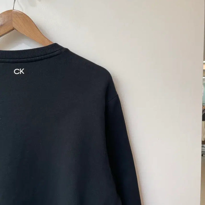 [SOLD OUT] 캘빈클라인 퍼포먼스 블랙 맨투맨 티셔츠 XL