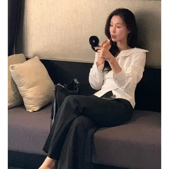 [SOLD OUT] BAU 리안느 언발란스 셔츠 블라우스  새상품