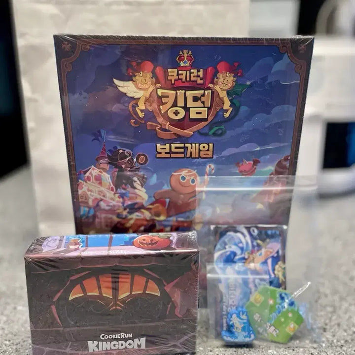 [BUNJANG] Cookie Run Kingdom Board Game (Sea Fairy Included) / 쿠키런 킹덤 보드게임 미개봉 (추가 캐릭터박스와 바다요정 O)