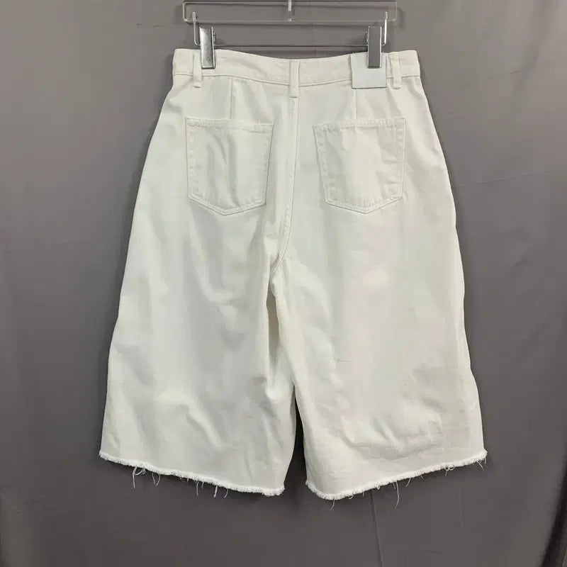 [BUNJANG] L ORR Cutoff Wide Bermuda Denim Shorts / L ORR 오르 컷오프 와이드 버뮤다 데님 쇼츠 청반바지