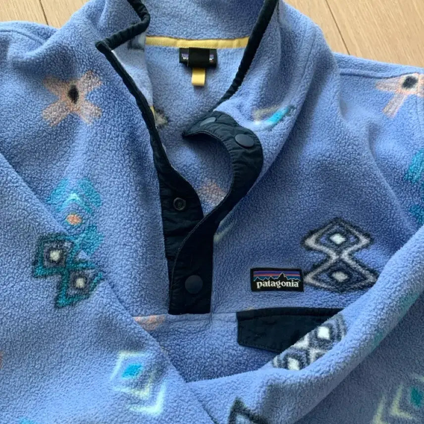 [SOLD OUT] 파타고니아 신칠라 키즈 XXL 여성 s사이즈