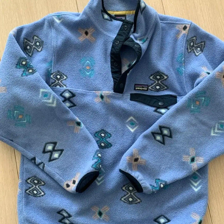 [SOLD OUT] 파타고니아 신칠라 키즈 XXL 여성 s사이즈