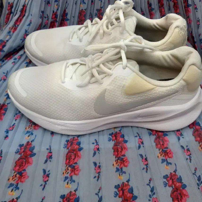 [BUNJANG] Nike Revolution Running Shoes 265mm / 나이키  레볼루션 런닝화  265mm