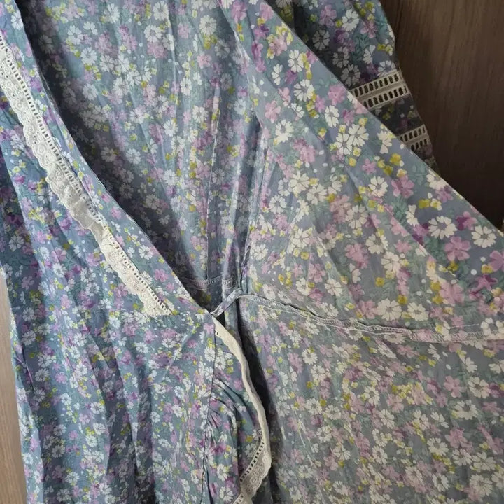 [BUNJANG] CHAPTER Floral Print Wrap Dress / 플라워 랩 원피스