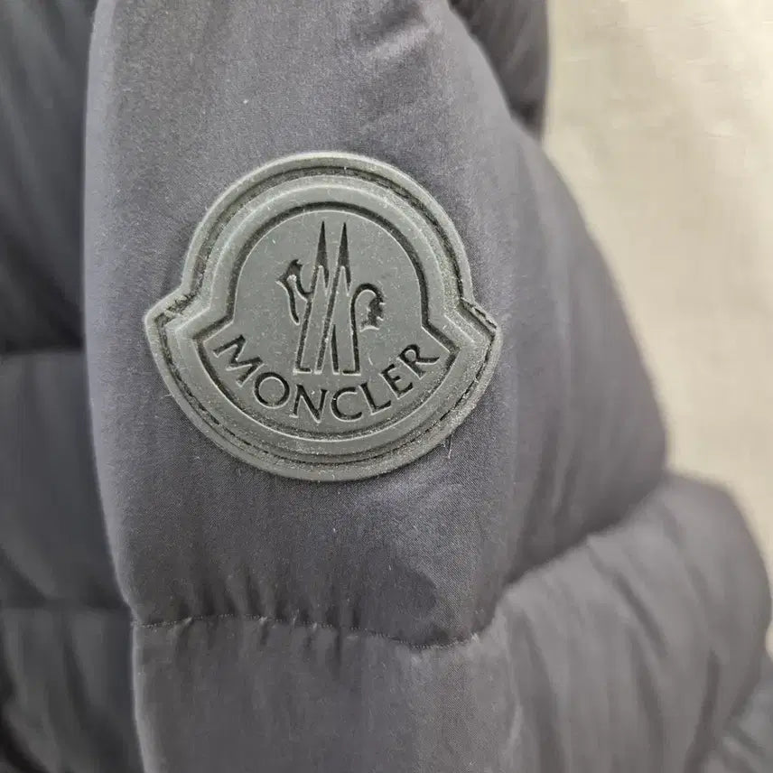 [BUNJANG] Moncler Padded Jacket Black / 몽클레어패딩 검정