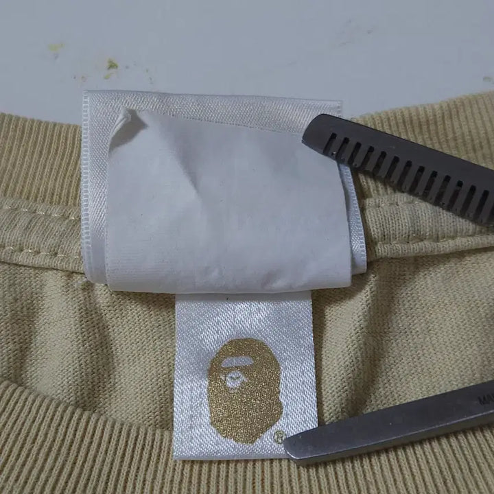 [SOLD OUT] BAPE 베이프 포켓 반팔 티셔츠 베이지