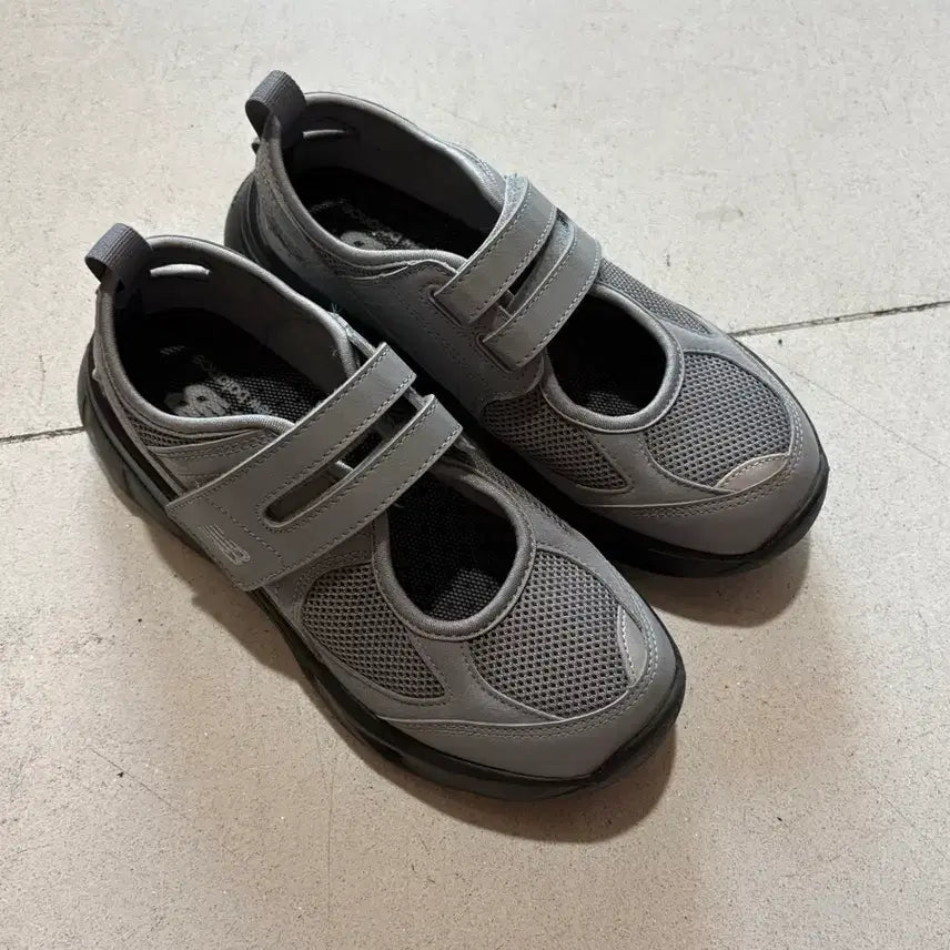 [SOLD OUT] 뉴발란스 브리즈 그레이 240