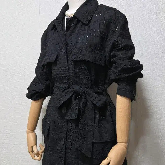 [SOLD OUT] 자라 블랙 펀칭 레이스자켓 L