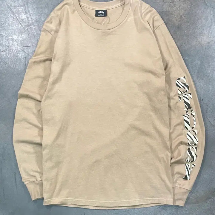 [BUNJANG] Stussy Arm Lettering Long Sleeve T-shirt / 스투시 암 레터링 롱 슬리브 티셔츠