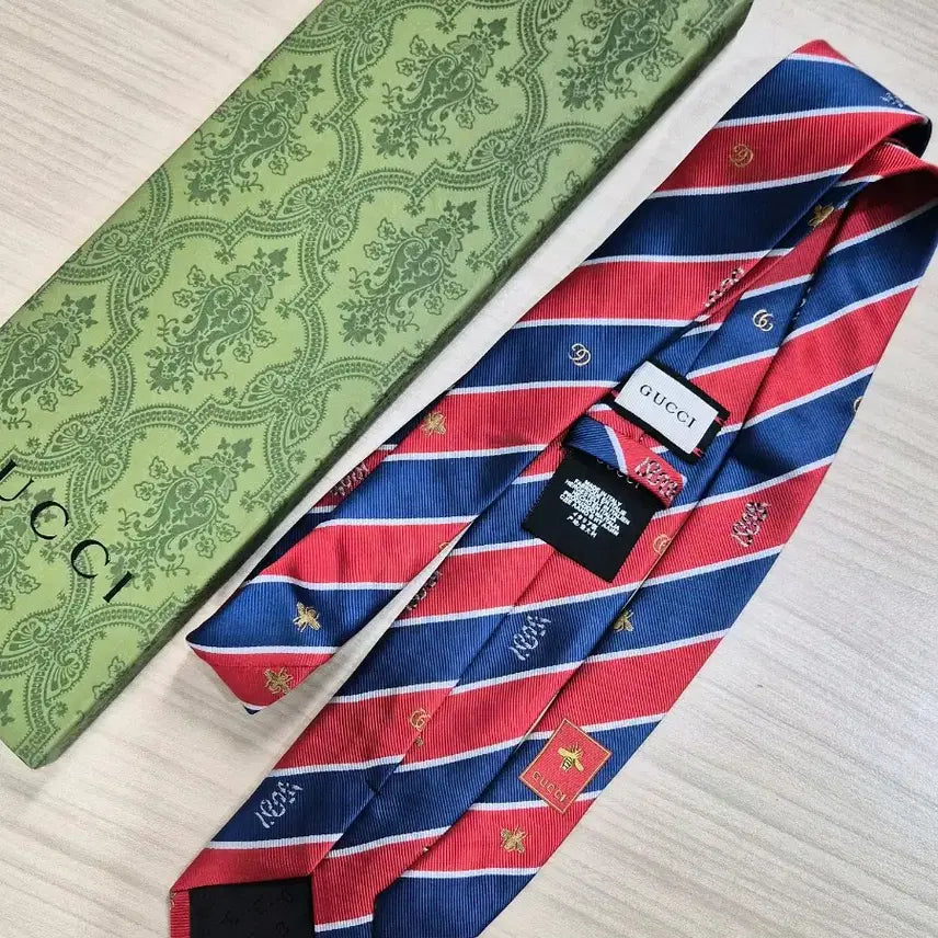 [BUNJANG] Gucci Striped Tie (GG/Bee) / 구찌 GUCCI 스트라이프 레드넥타이 (벌/GG/뱀)