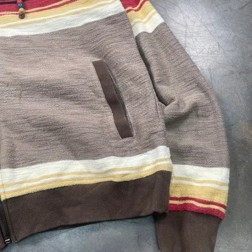 [BUNJANG] PowerToPeople Ethnic Stripe Hooded Zip-Up Sweatshirt / PowerToPeople 에스닉 스트라이프 후드 집업
