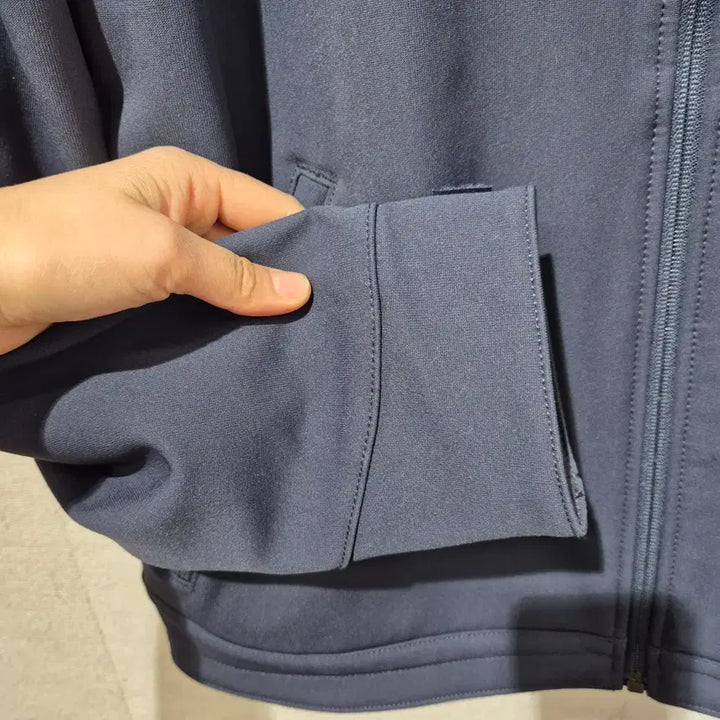 [BUNJANG] Carhartt Navy Softshell Jacket / 칼하트 네이비 소프트쉘 자켓