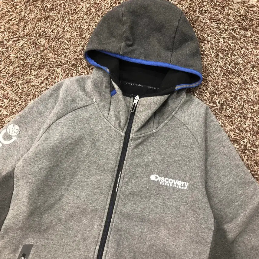 [SOLD OUT] 105 디스커버리 후드집업