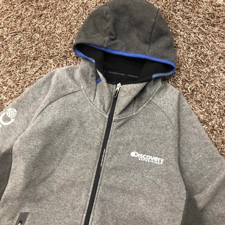 [SOLD OUT] 105 디스커버리 후드집업