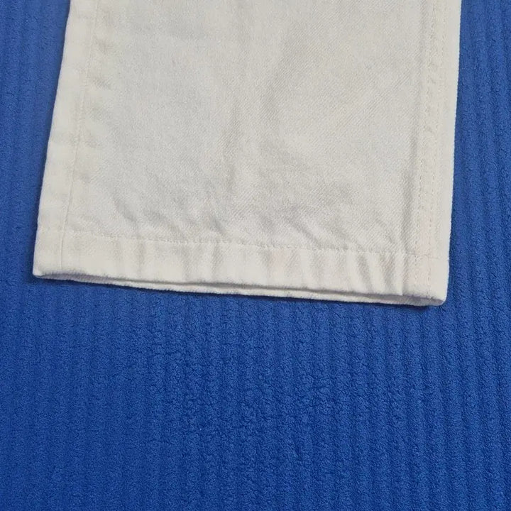 [SOLD OUT] 화이트 세미와이드 데님 30인치 (상태최상)