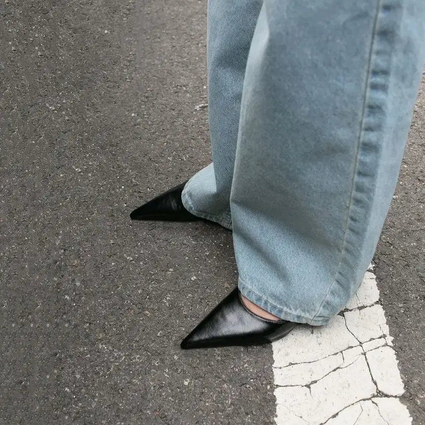 [BUNJANG] Shoopen Pointed Toe Ribbon Flat Shoes / 슈펜 포인트토 리본플랫 250