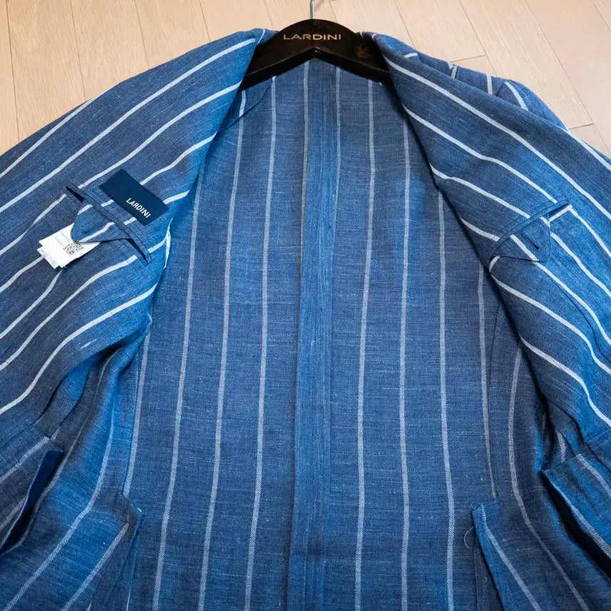 [SOLD OUT] 라르디니 네이비 스트라이프 더블 재킷 판매합니다.