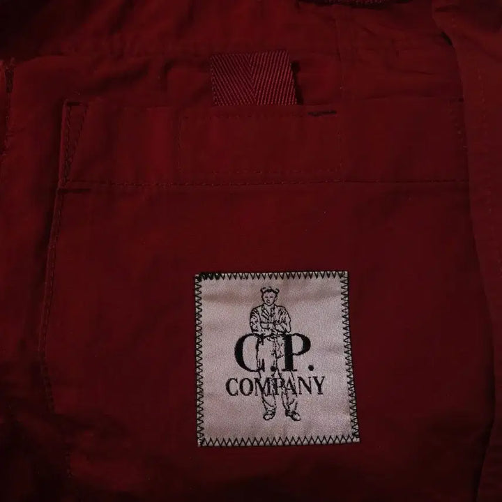 [SOLD OUT] CP 씨피컴퍼니 고글 후드 패딩점퍼