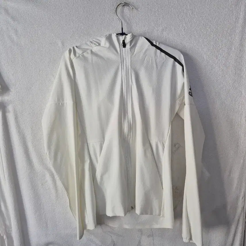[SOLD OUT] xs 아디다스 화이트 바람막이 자켓