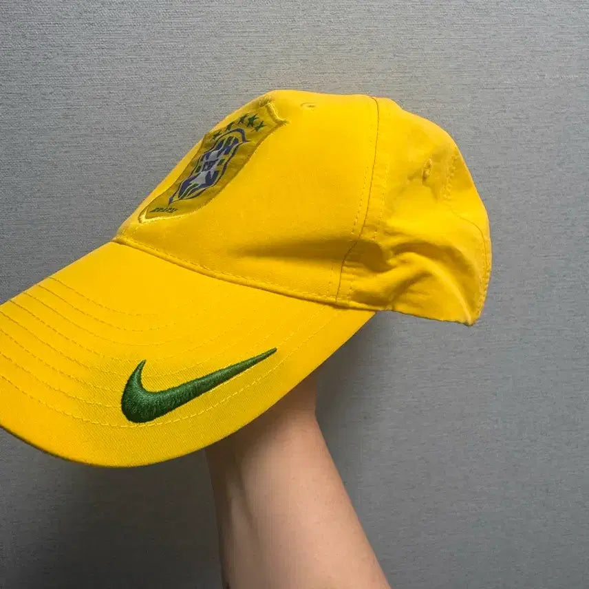 [BUNJANG] Nike Brazil National Football Team Yellow Ball Cap / 나이키 브라질 축구 국가대표 옐로우 볼캡 모자