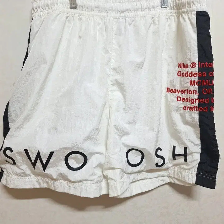[SOLD OUT] 나이키 스포츠웨어 스우시 우븐 쇼츠
