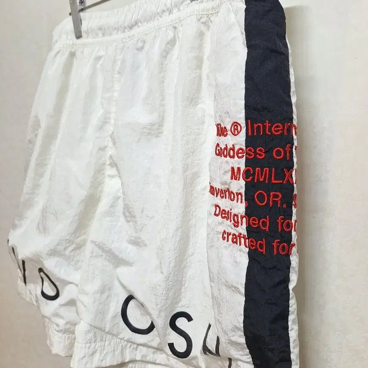 [SOLD OUT] 나이키 스포츠웨어 스우시 우븐 쇼츠